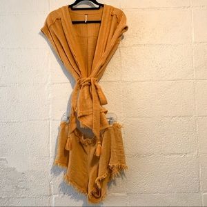 Free People 2pc Wrap Top & Shorts MD